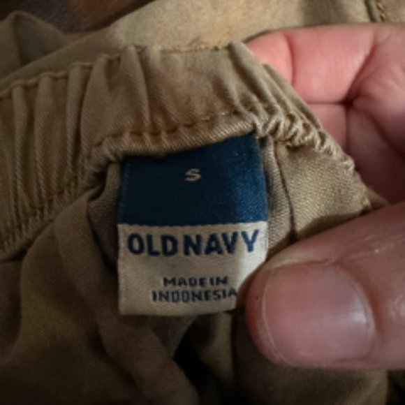 Old Navy Khaki Pants - Picture 3 of 4